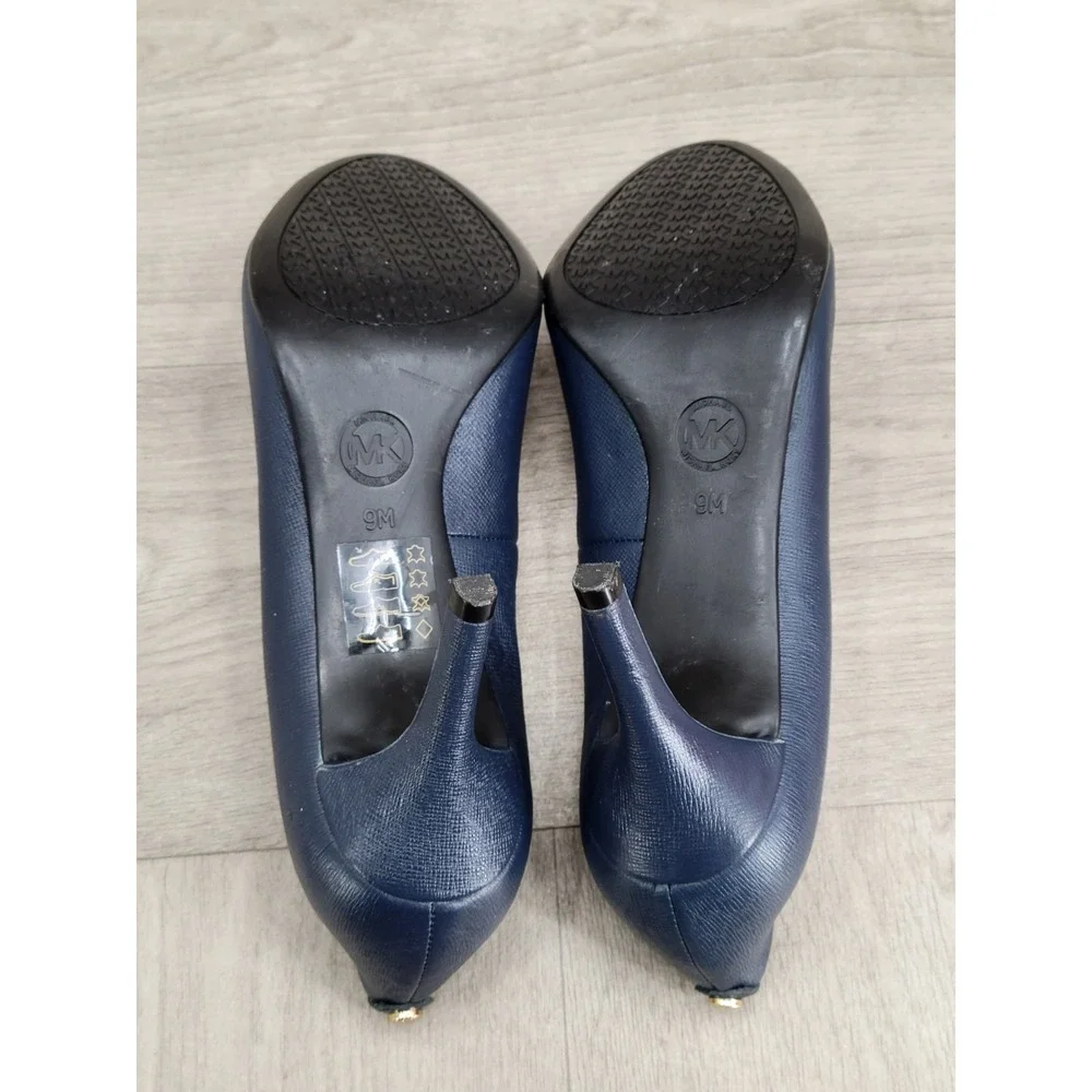 Michael Kors Women's 9M Navy Blue Round Toe Pumps Slip On High Heels GP13J